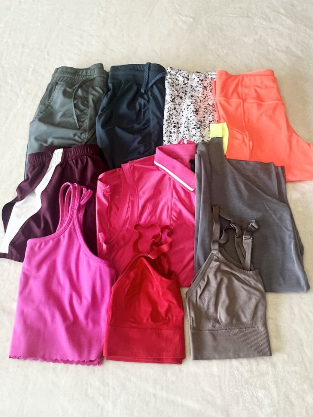 Lot of 10 Workout Activewear fitness clothing tops bras leggings pants size M